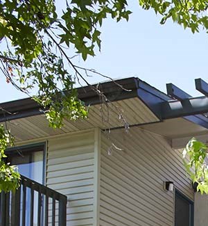 Apt Building l Villa Creek Apartments in Santa Rosa CA